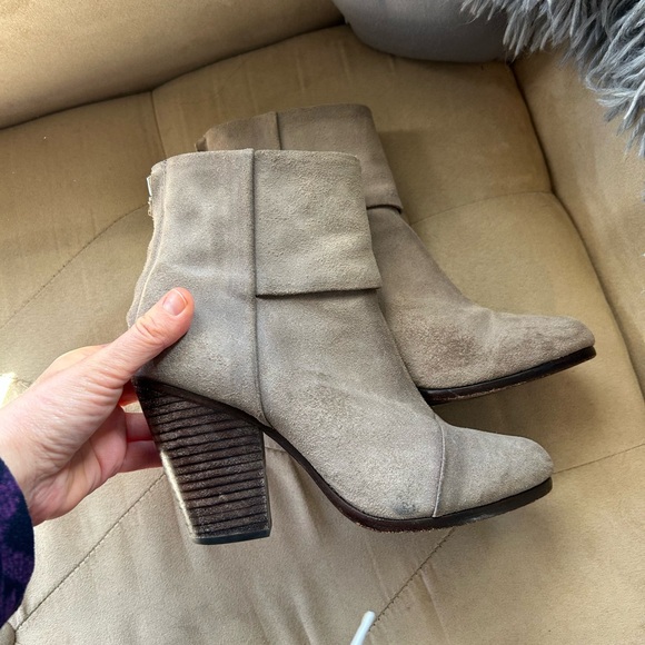 rag & bone Shoes - Rag & Bone Women’s 6.5 Taupe Gray Leather Zip Boots Bootie